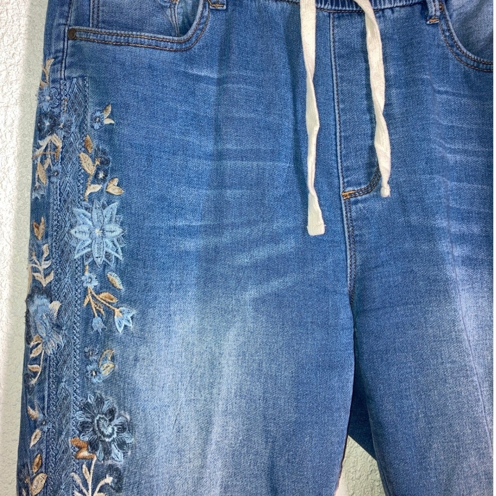 Driftwood Floral Embroidered Denim Joggers Blue Stretch Pull On Jeans Womens L - Picture 2 of 5
